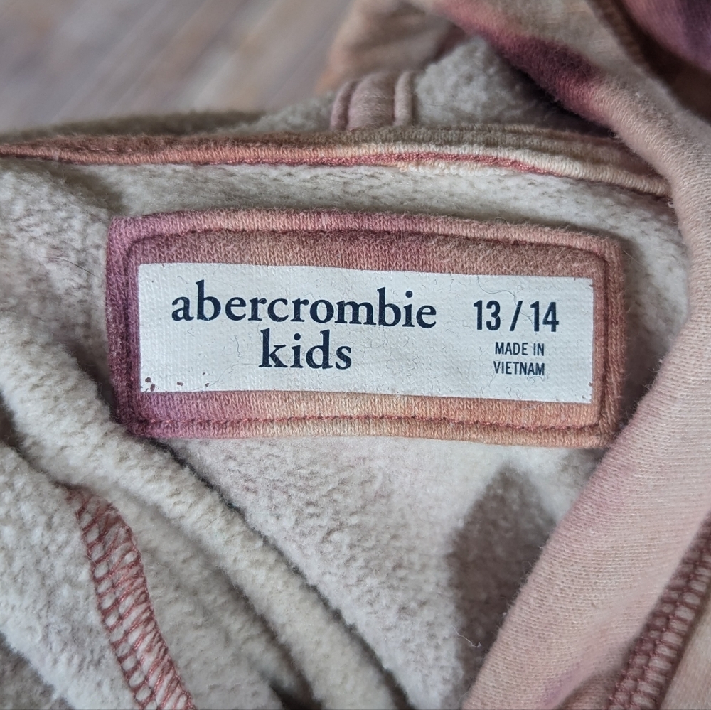 Abercrombie Kids Shade of Pink Tie Dye Hoodie - Picture 4 of 4
